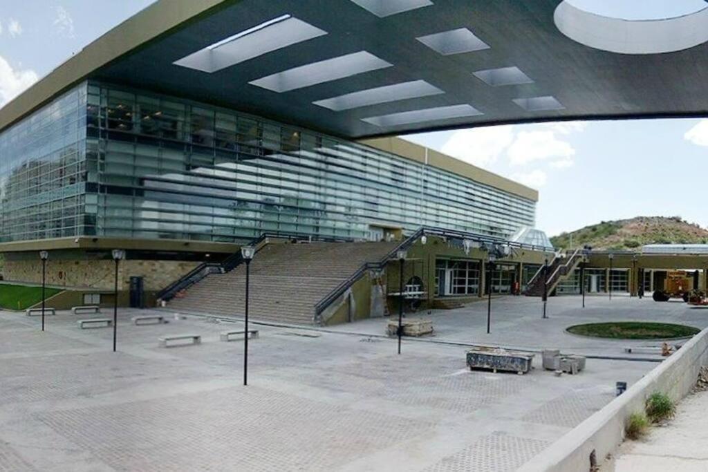 Ubicacion Ideal En Ciudad De Neuquen. Esterno foto